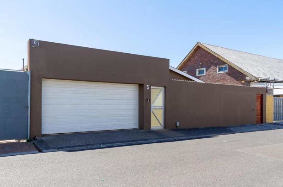 4 Bedroom Property for Sale in Belgravia Western Cape